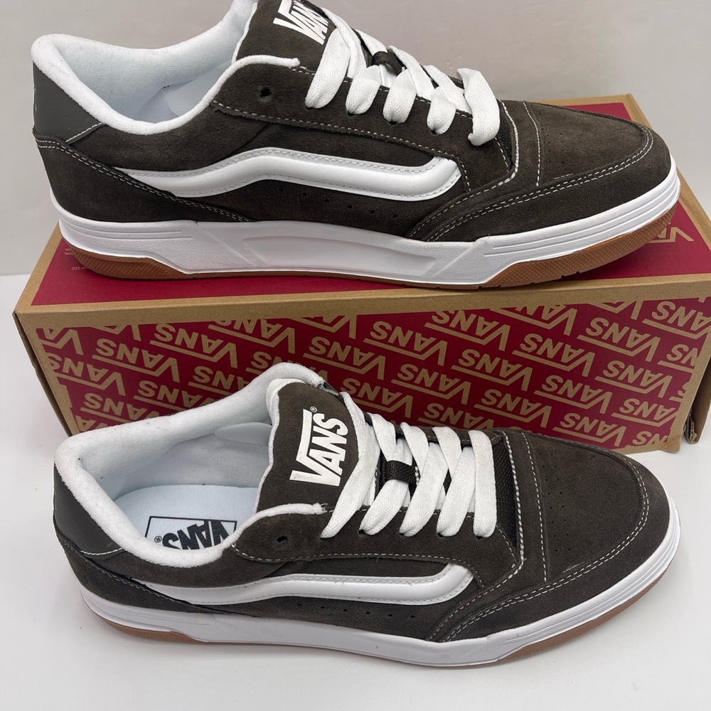 Vans Men's Brown Suede Hylane
Suede Brown
VN000D26DFN Sneakers - Picture 4 of 16